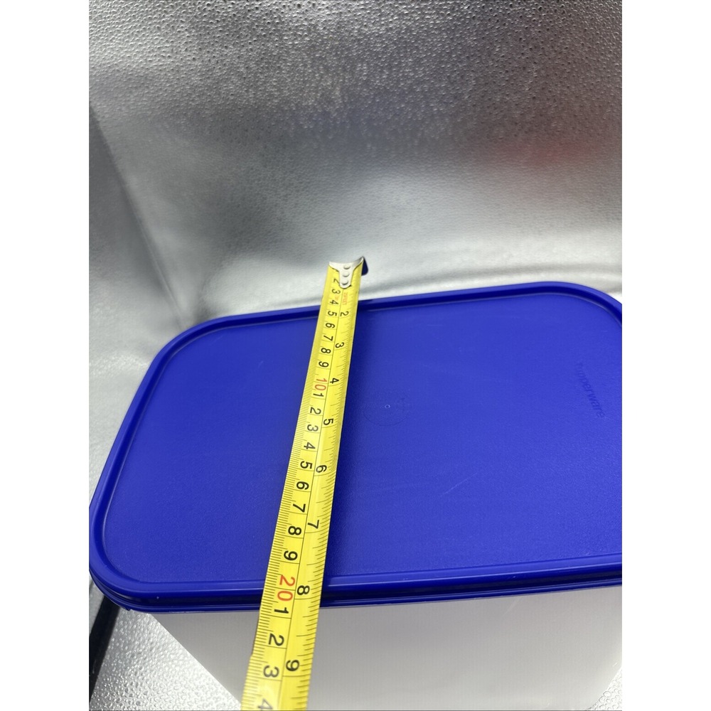Tupperware Clear Plastic Rectangle Food Storage Containers Set of 2 - Picture 9 of 10